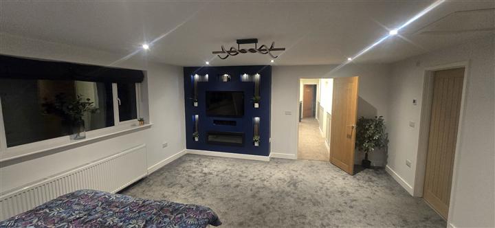 Bedroom feature wall lighting